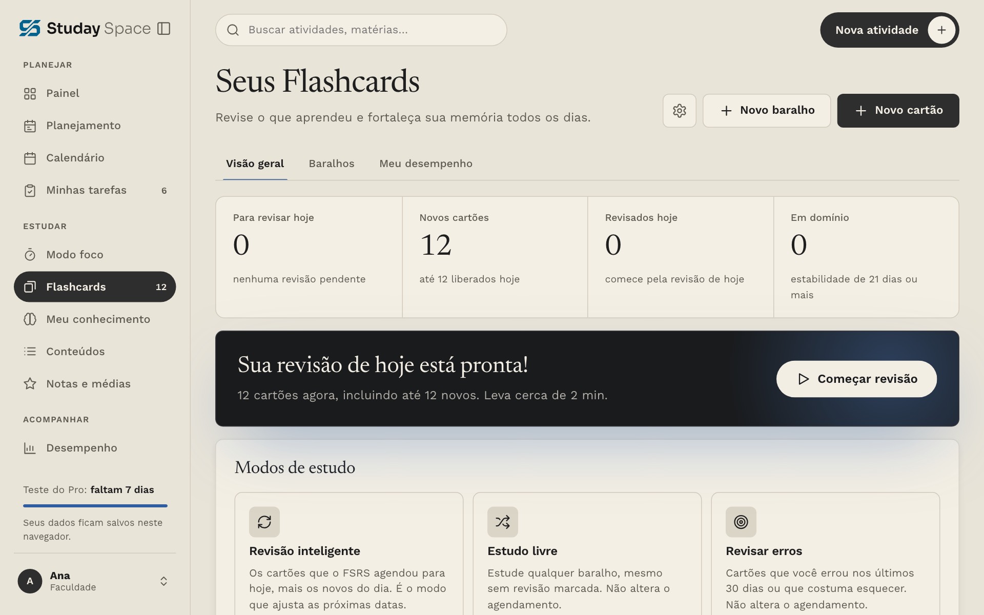 Tela de flashcards com a revisão do dia